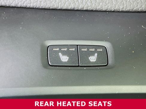 Used 2018 Volvo XC60 T8 Inscription w/ Advanced Package image 28