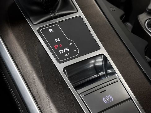 Used 2020 Audi A6 3.0T Premium Plus AWD/4WD image 47