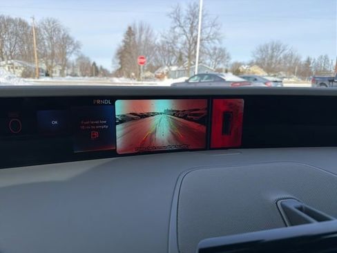 Used 2025 Lincoln Nautilus Reserve image 31