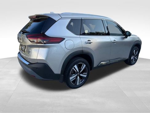 Used 2021 Nissan Rogue SL FWD image 8