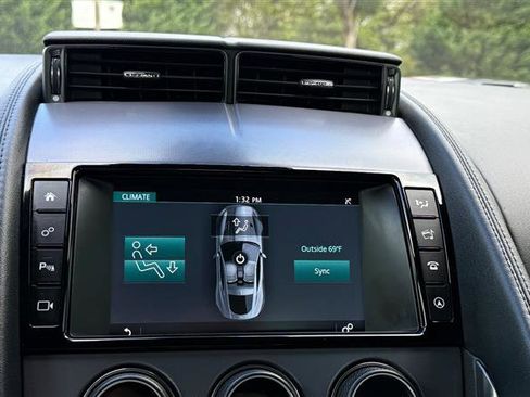 Used 2018 Jaguar F-TYPE Coupe image 32