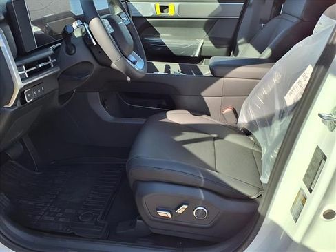 New 2026 Hyundai Santa Fe SEL image 16