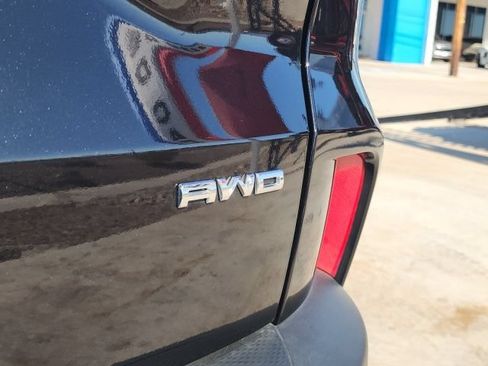 Used 2025 Ford Escape ST-Line AWD/4WD image 11
