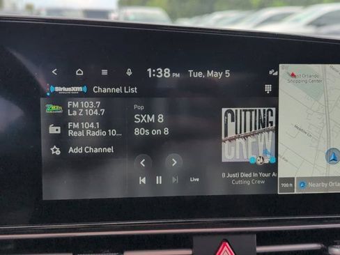Used 2025 Hyundai Elantra SEL FWD image 19