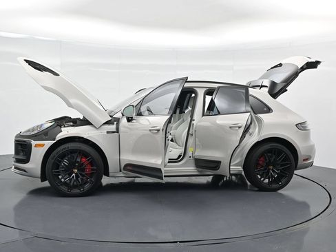 Certified 2024 Porsche Macan GTS AWD/4WD image 25