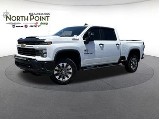 Used 2024 Chevrolet Silverado 2500 Custom w/ Custom Value Package AWD/4WD video 1