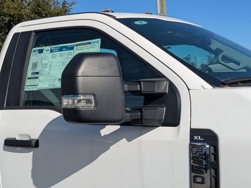 New 2025 Ford F550 4x4 Regular Cab Super Duty image 12