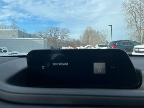 Certified 2025 MAZDA CX-30 AWD 2.5 S w/ Select Sport Pkg image 17