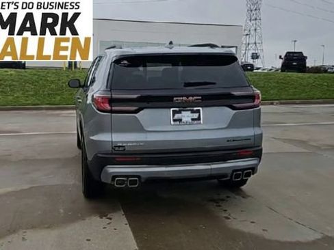 Used 2025 GMC Acadia Elevation FWD image 7