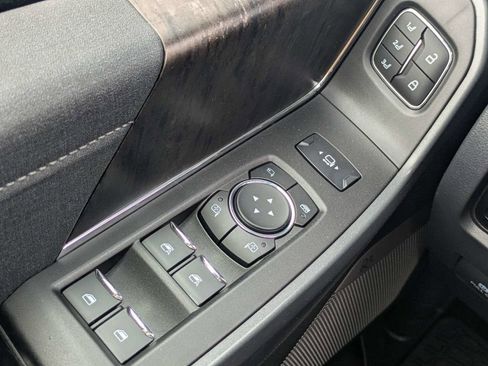 Used 2024 Ford F250 Lariat w/ Lariat Ultimate Package AWD/4WD image 28
