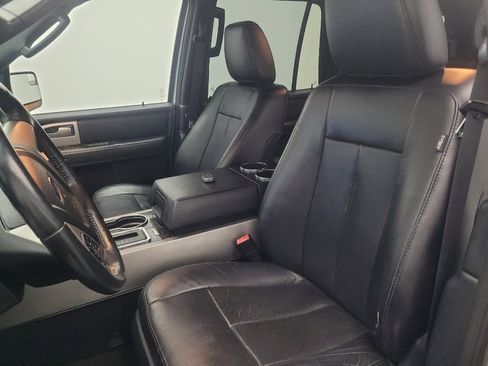 Used 2016 Ford Expedition Limited image 17