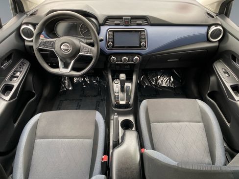 Used 2023 Nissan Versa SV FWD image 10