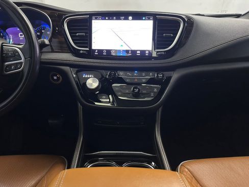 Used 2022 Chrysler Pacifica Pinnacle image 46