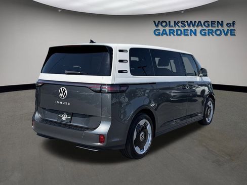 New 2025 Volkswagen ID. Buzz Pro S Plus image 12
