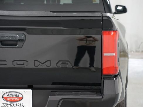 Certified 2025 Toyota Tacoma SR5 image 10