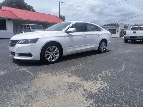 Used 2016 Chevrolet Impala LT FWD image 1