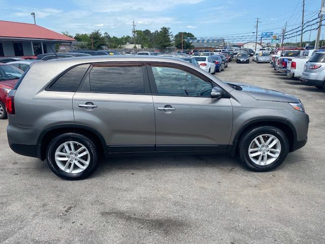 Used 2014 Kia Sorento LX FWD image 6