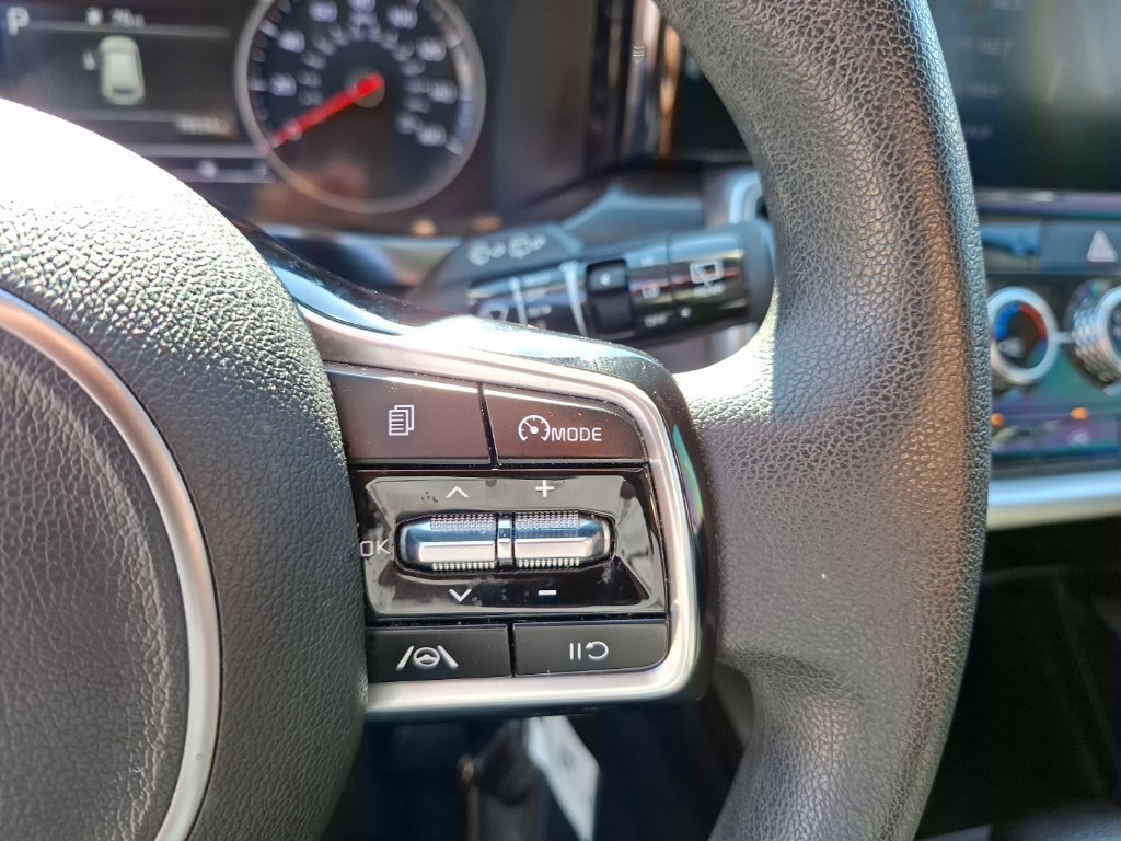 Used 2021 Kia Sorento LX FWD image 19