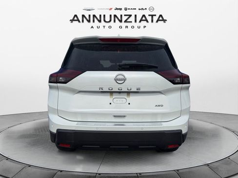 New 2026 Nissan Rogue SV w/ SV Premium Package image 4