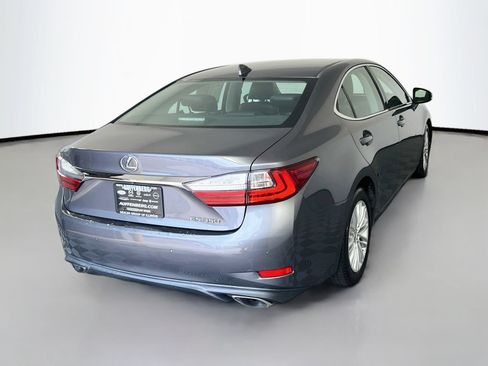 Used 2016 Lexus ES 350 w/ Premium Package w/Wood Trim FWD image 7