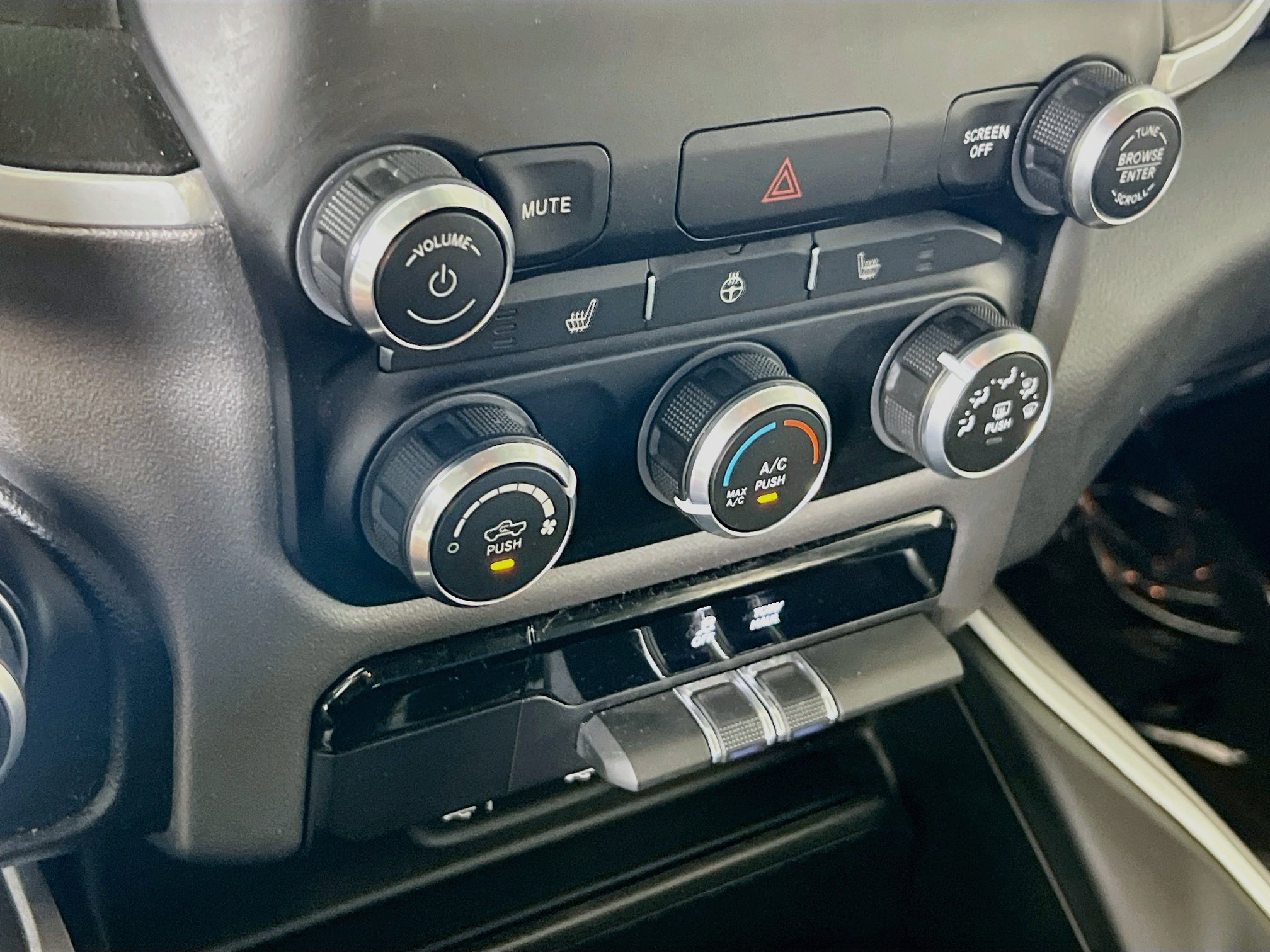 Used 2023 RAM 1500 Big Horn AWD/4WD image 15