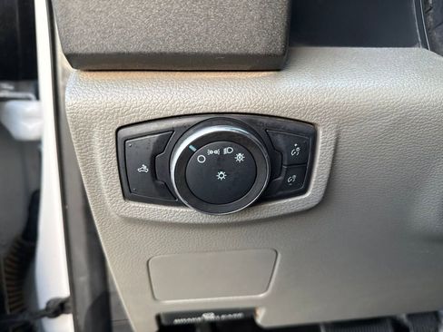 Used 2022 Ford F250 XL w/ Power Equipment Group image 27