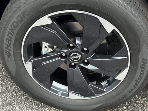 New 2026 Nissan Rogue SV image 9