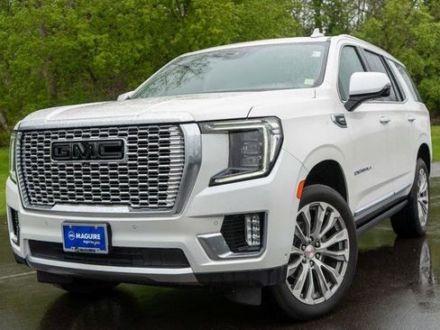 Used 2023 GMC Yukon Denali w/ Denali Reserve Package AWD/4WD image 1