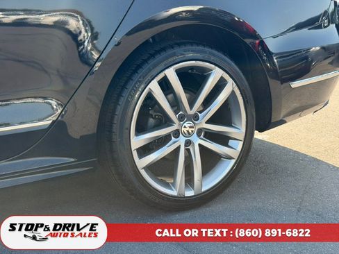 Used 2016 Volkswagen Passat 1.8T R-Line FWD image 9