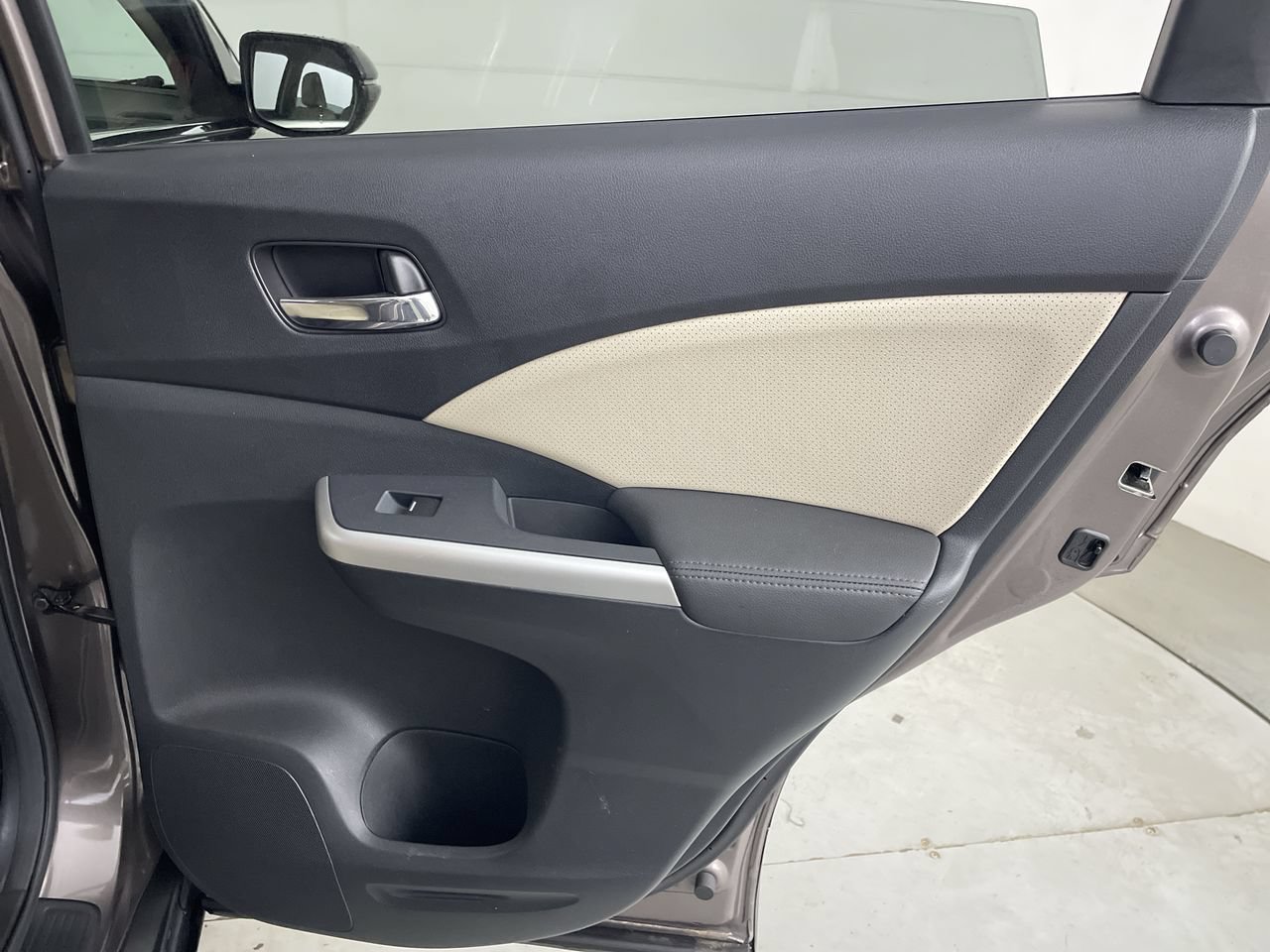 Used 2016 Honda CR-V Touring image 26