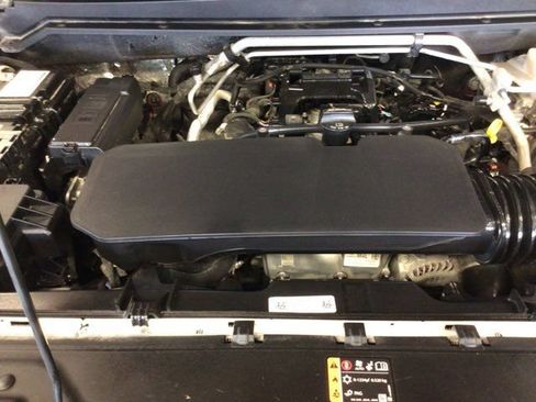 Used 2026 Chevrolet Colorado W/T w/ WT Custom Package RWD image 19
