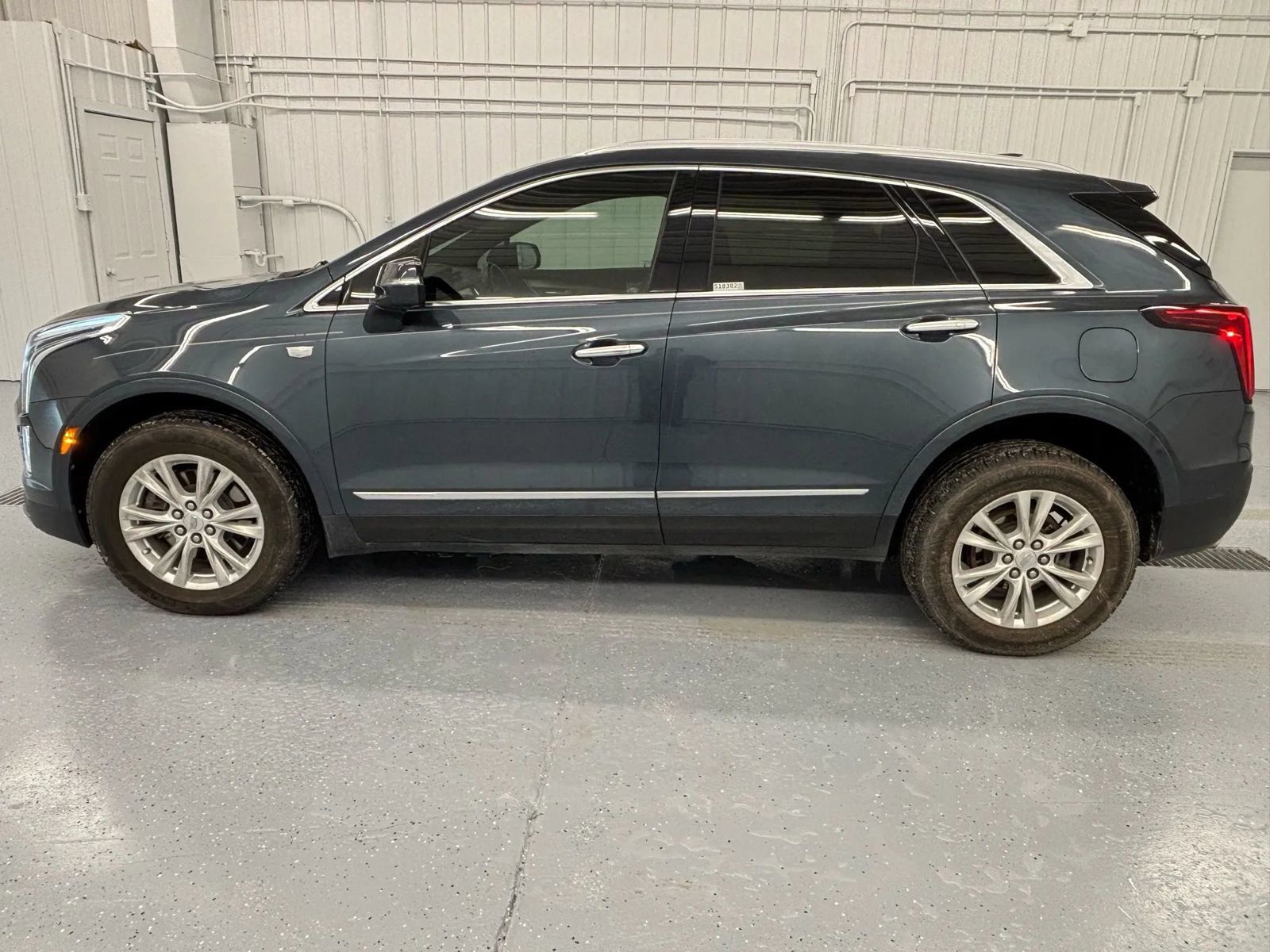 Used 2021 Cadillac XT5 Luxury FWD image 8
