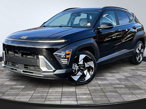 Used 2024 Hyundai Kona Limited FWD image 1