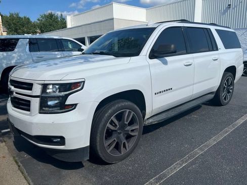 Used 2019 Chevrolet Suburban LT RWD image 1