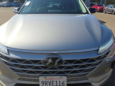 Used 2022 Hyundai Nexo Blue image 2