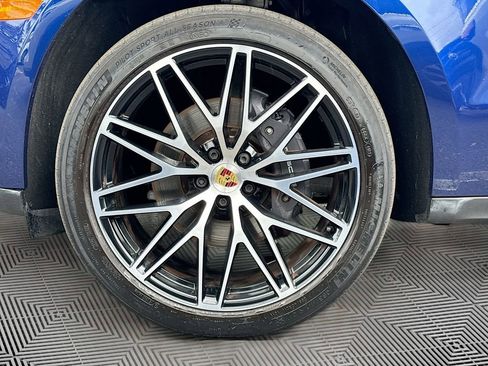 Used 2023 Porsche Macan image 33