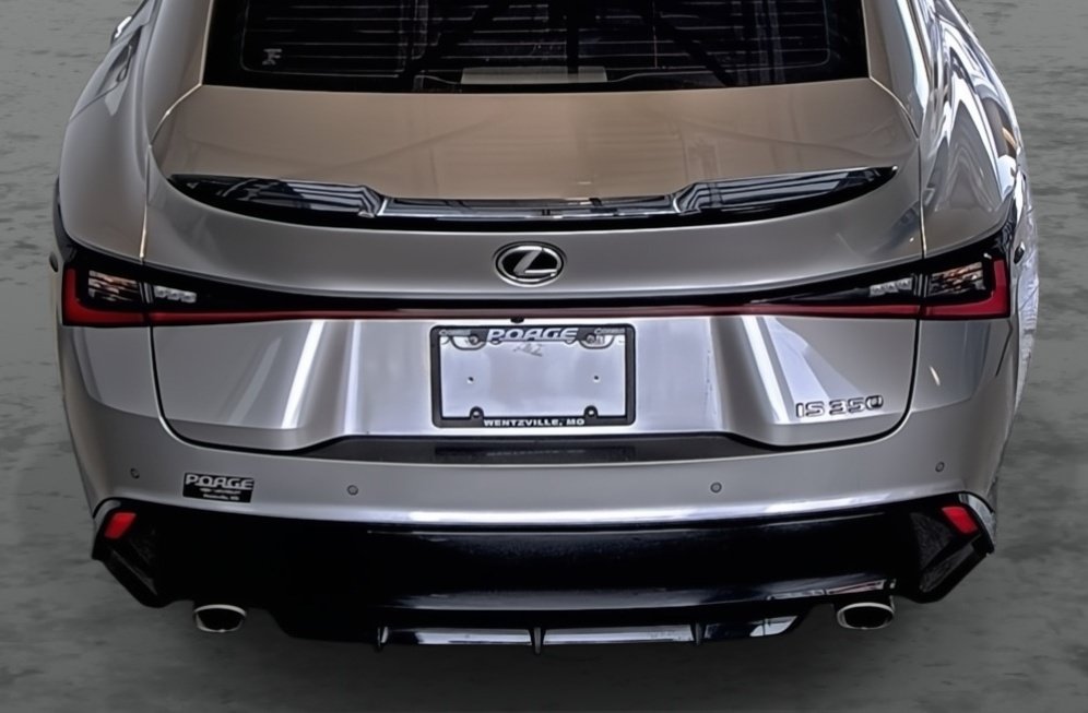Used 2023 Lexus IS 350 F Sport w/ Memory Package RWD image 12