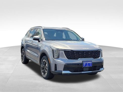 Used 2024 Kia Sorento S AWD/4WD image 1