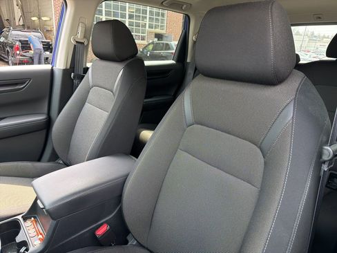 Used 2024 Honda CR-V EX image 9