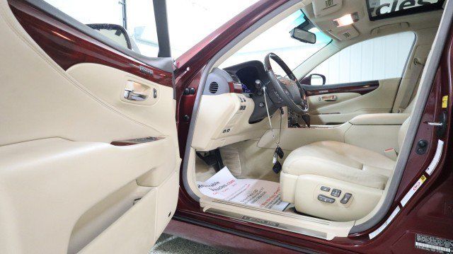 Used 2009 Lexus LS 460 AWD image 9