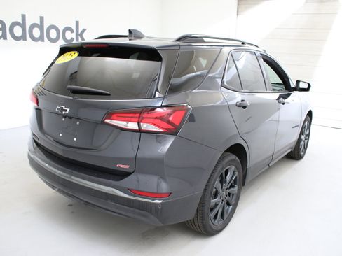 Used 2023 Chevrolet Equinox RS FWD image 9