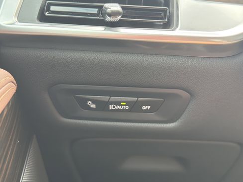 Used 2025 BMW X5 xDrive40i image 27