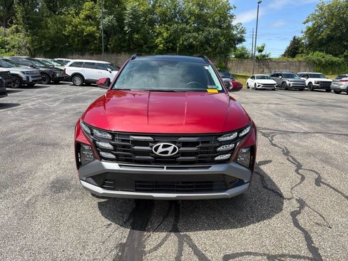 Certified 2025 Hyundai Tucson SEL AWD/4WD image 2