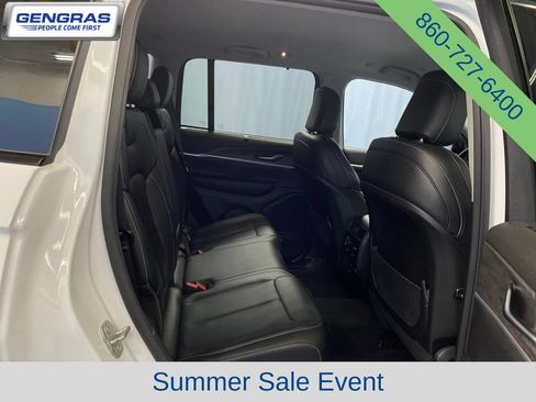 Used 2023 Jeep Grand Cherokee Limited w/ Luxury Tech Group II AWD/4WD image 35