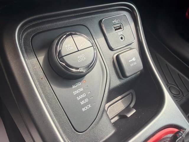 Used 2021 Jeep Compass Trailhawk w/ Convenience Group AWD/4WD image 24