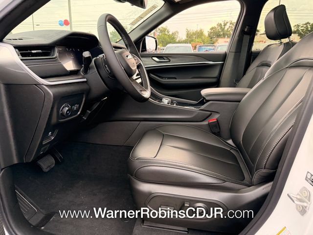 New 2026 Jeep Grand Cherokee Limited w/ Limited Altitude Package RWD image 5