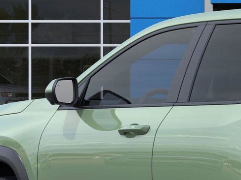 New 2026 Chevrolet Equinox LT image 42