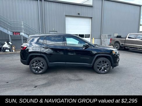 New 2026 Jeep Compass Limited w/ Sun, Sound & Navigation Group AWD/4WD image 3