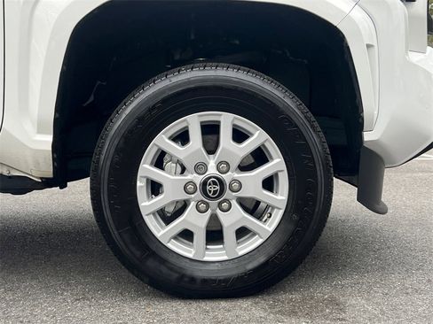 Used 2025 Toyota Tacoma SR image 8