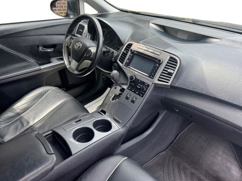 Used 2014 Toyota Venza XLE w/ XLE Premium Package AWD/4WD image 4